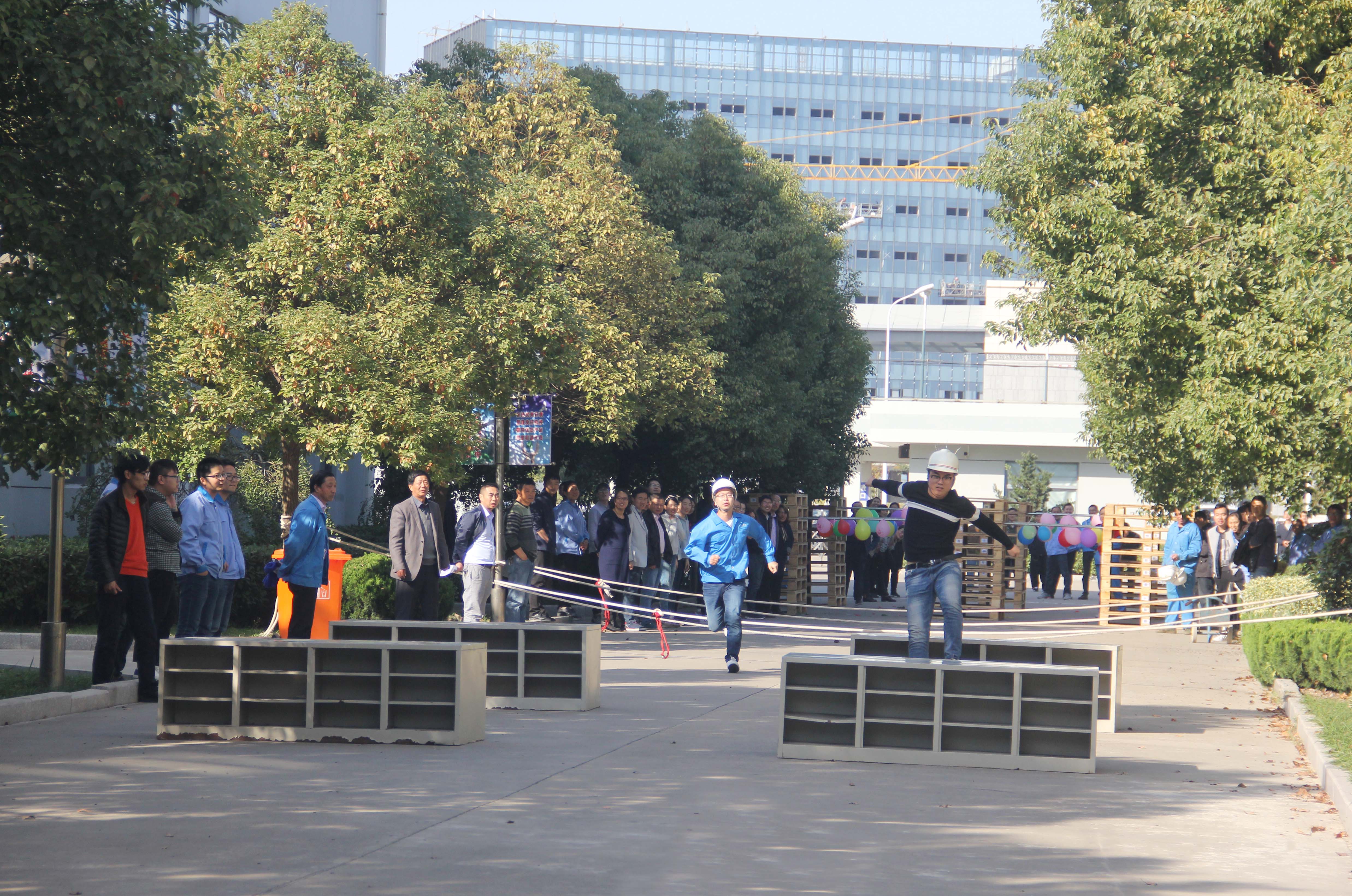 尊龙游戏app下载