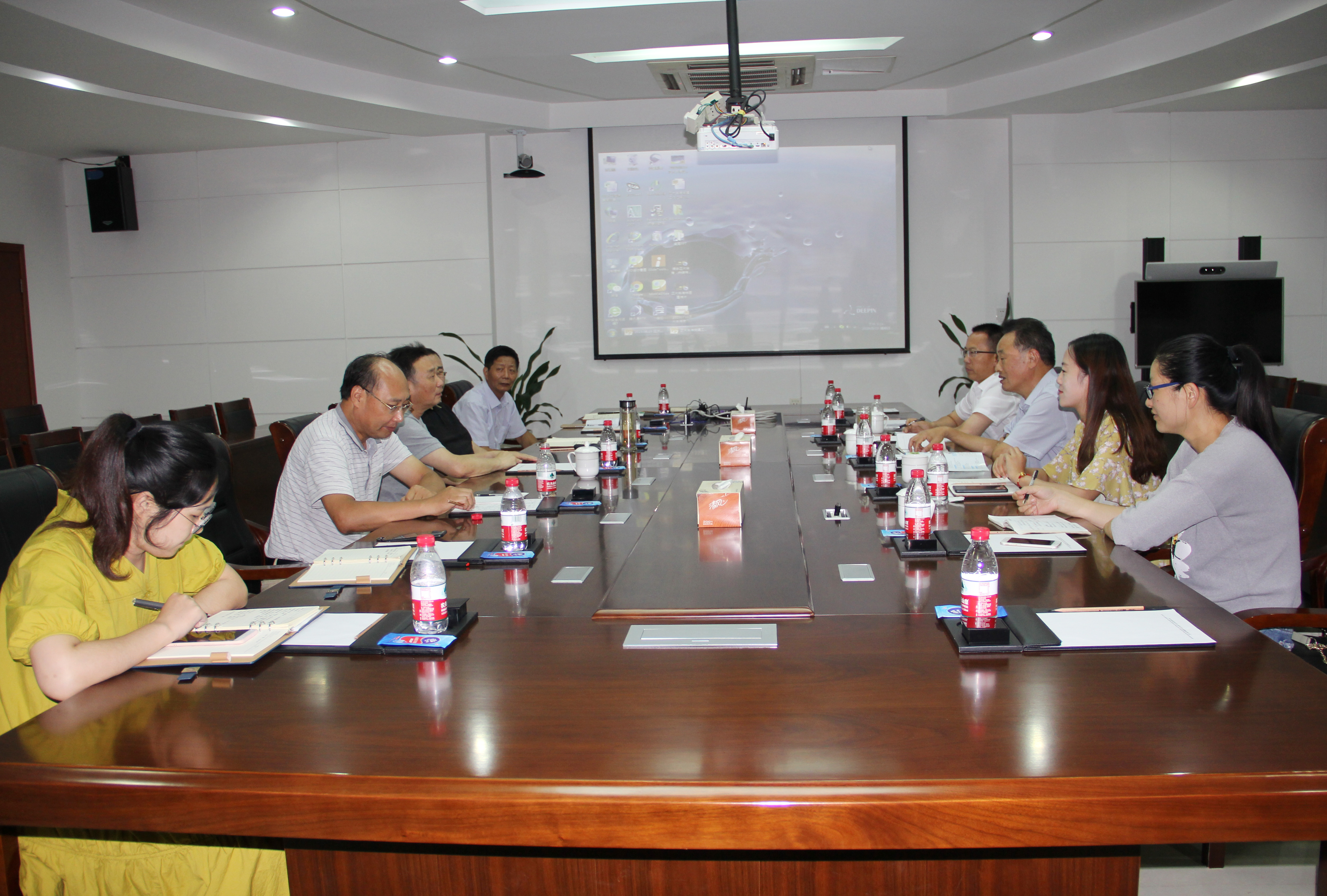 尊龙游戏app下载