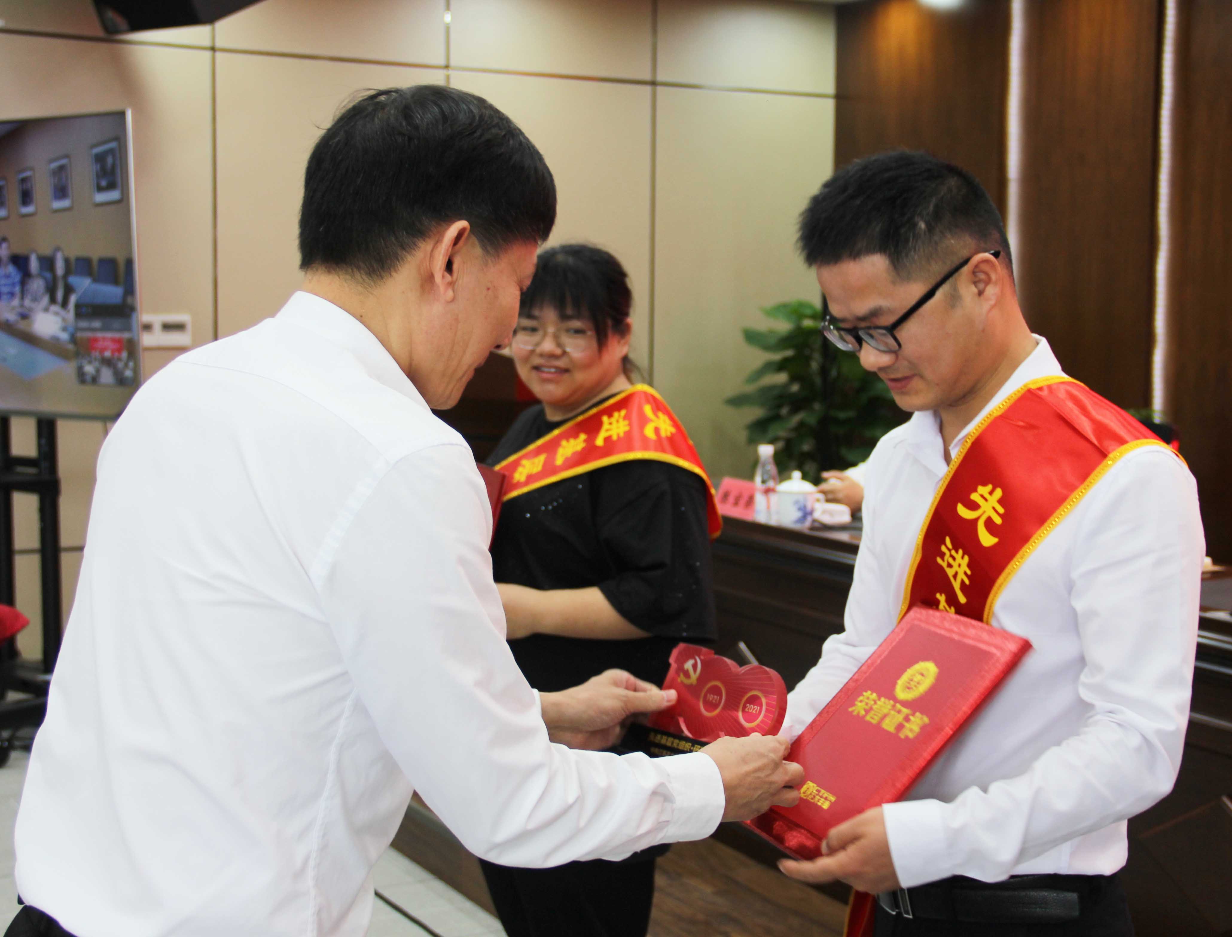 尊龙游戏app下载